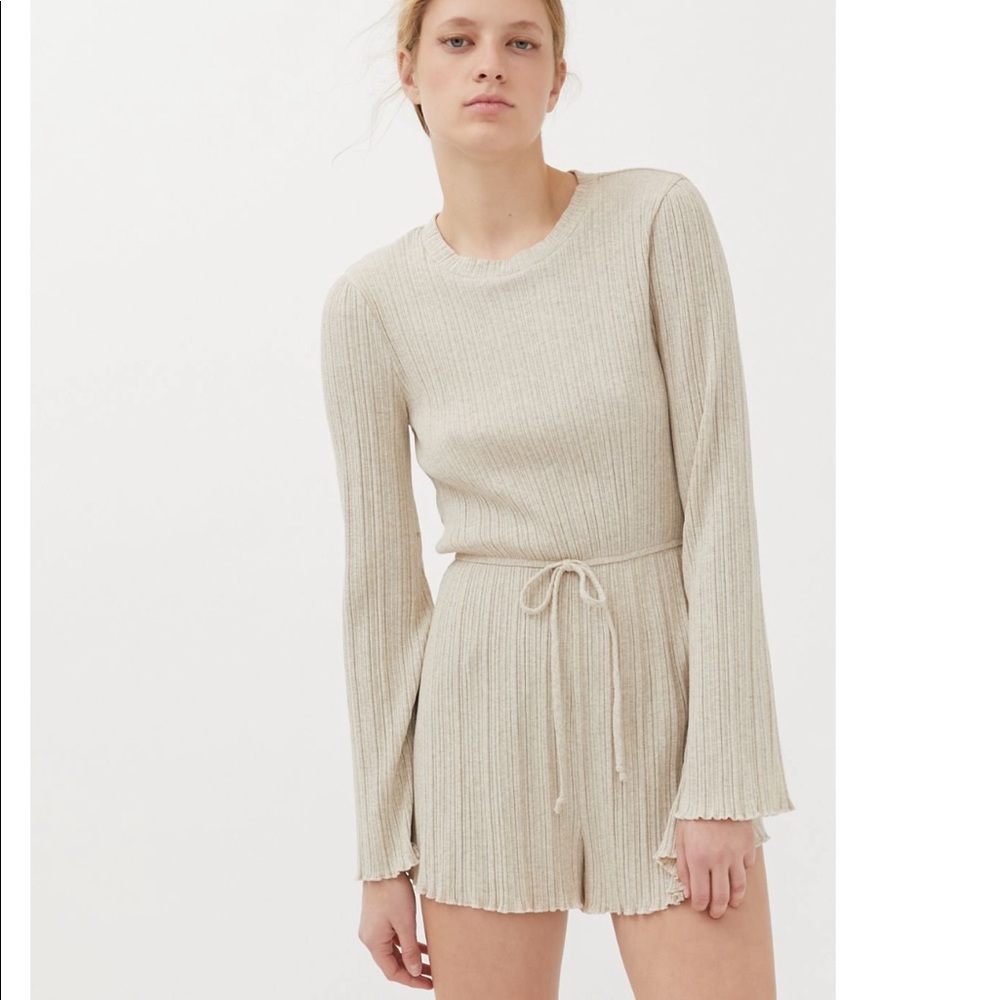 NWT UO Lettuce Edge Ribbed Tie Romper